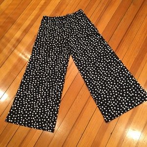 Slinky brand navy polka dot gaucho pants NWOT